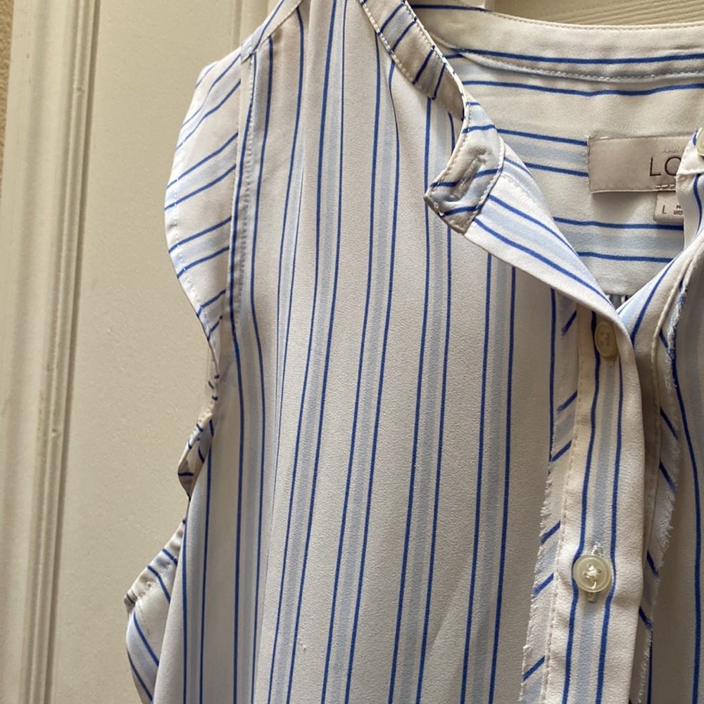 LOFT Ruffle Sleeve Split Neck Shell - Picture 4 of 5